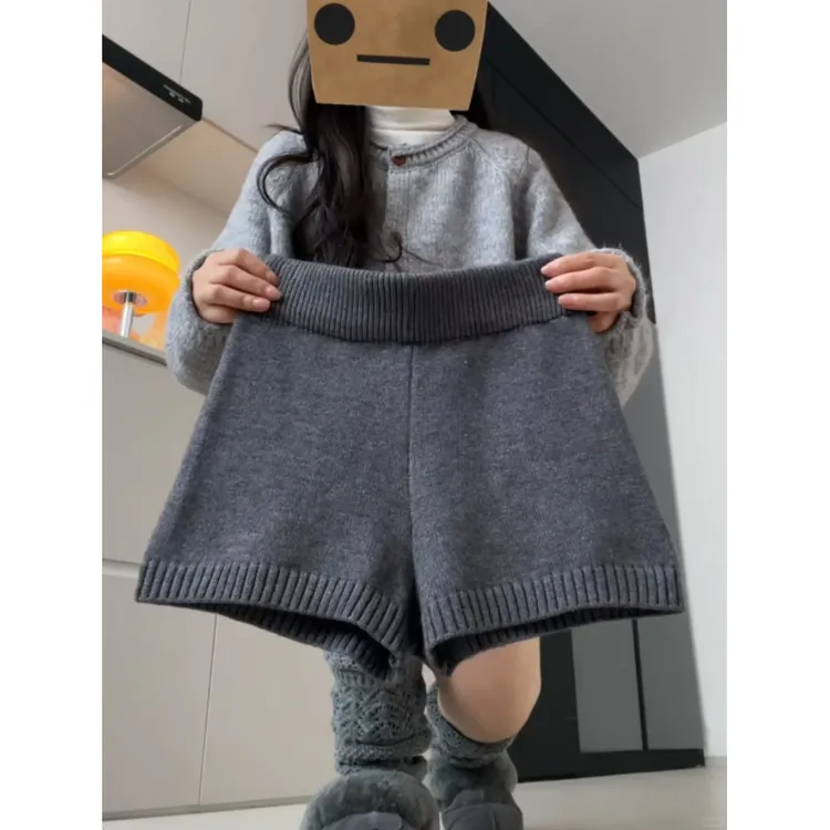 灰色针织短裤女冬季外穿加厚高腰辣妹小个子毛线打底修身直筒靴裤