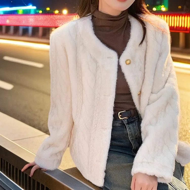 皮毛一体网红短款小个子百搭毛绒女士轻奢上衣秋冬气质上衣女外套