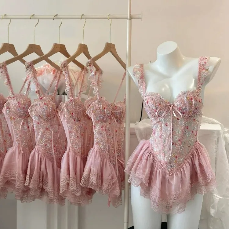 【甜蜜芭比】性感小众法式碎花纯欲甜辣吊带聚拢收腰睡裙带胸垫修身