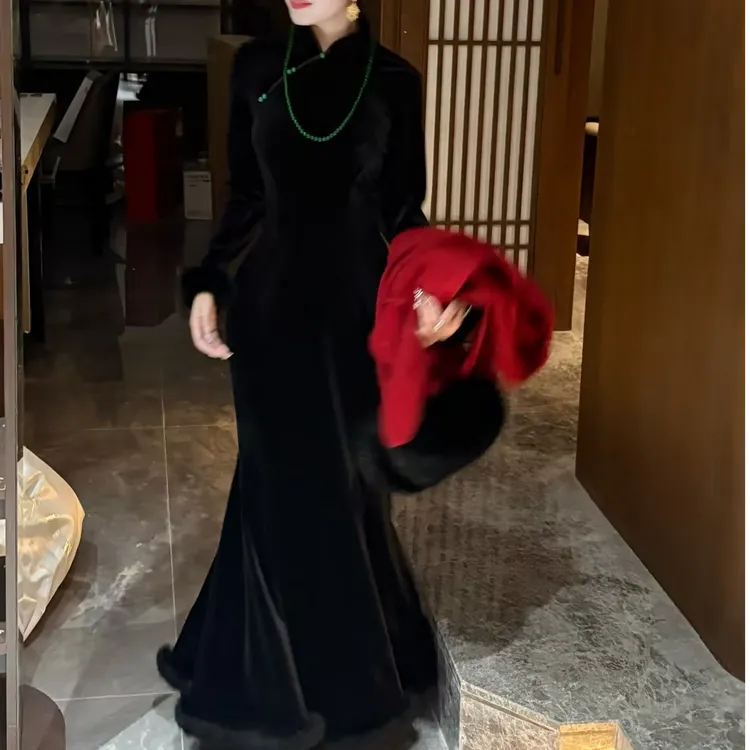 LHMknk1画报夫人原创重工丝绒兔毛鱼尾步步生莲新式旗袍 忘川迷雾