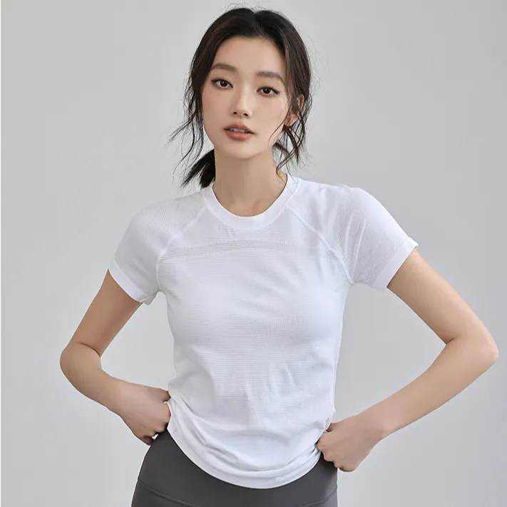新款速干运动上衣春夏瑜伽服上衣休闲透气跑步训练瑜伽速干t恤女