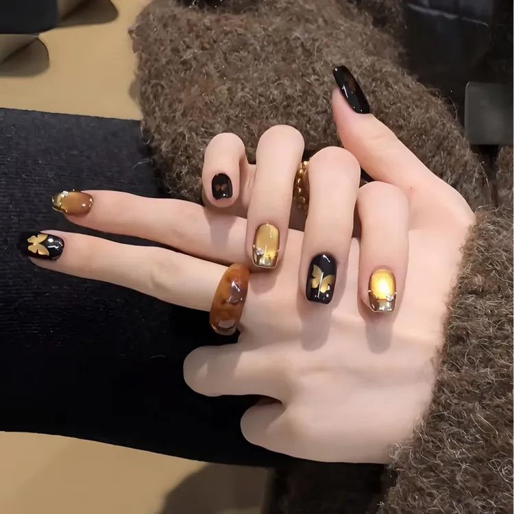 【黑金蝴蝶】秋冬鎏金显白猫眼美甲穿戴甲片短款2025新款高级感秋冬