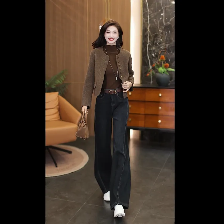 2025秋冬新款直筒高腰窄版弯刀裤加绒大码显瘦复古拖地阔腿牛仔裤