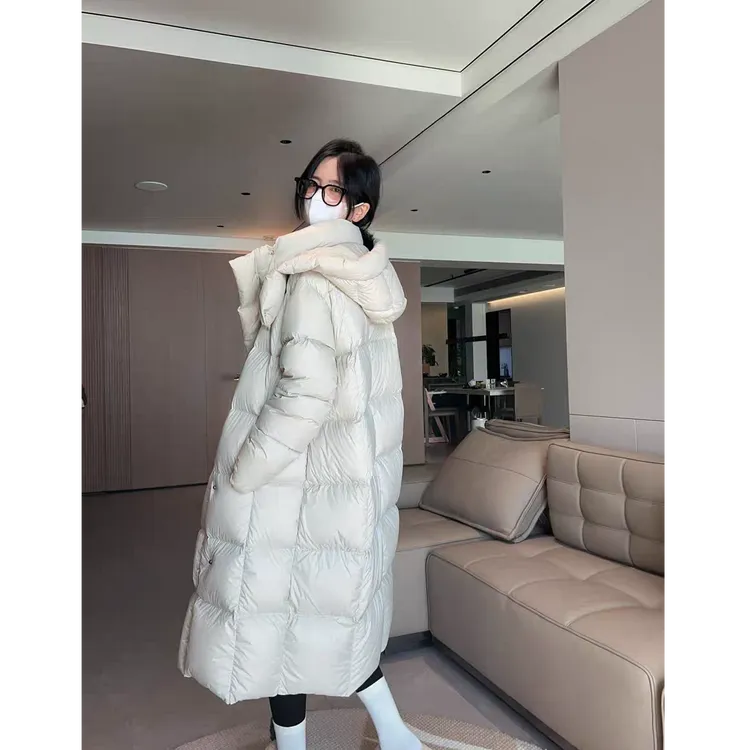 羽绒服网红时尚女连帽中长款加厚韩版冬季保暖过膝百搭白鹅绒外套