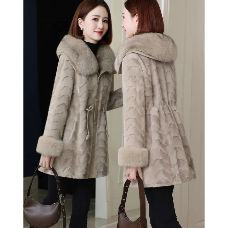 2025冬季新款海宁拼貂外套女狐狸毛领水貂皮草貂皮大衣中老年妈妈