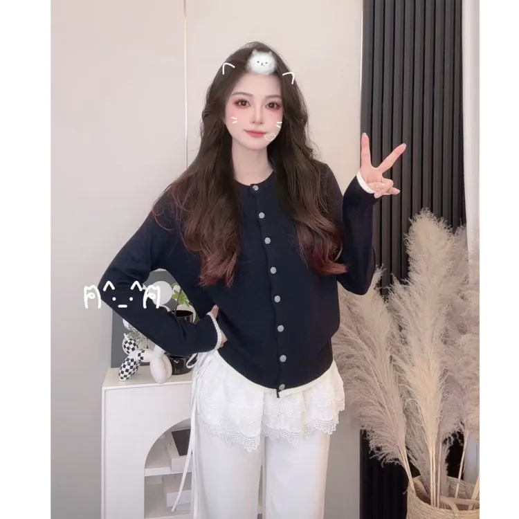 2025春夏新款韩系时尚百搭黑白拼接字母刺绣纽扣开衫针织上衣外套