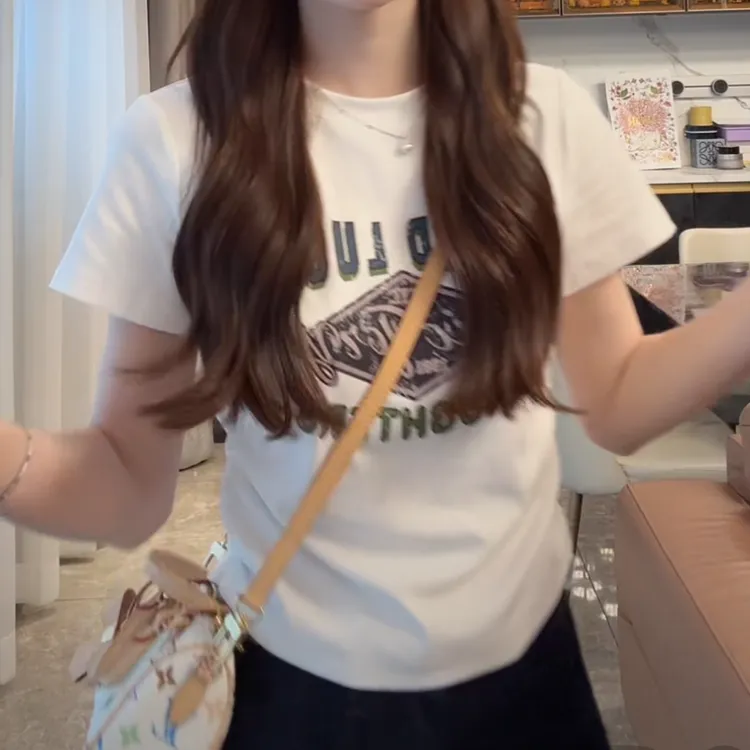 设计感字母印花时尚百搭圆领短袖t恤女2025夏季新款显白显瘦上衣