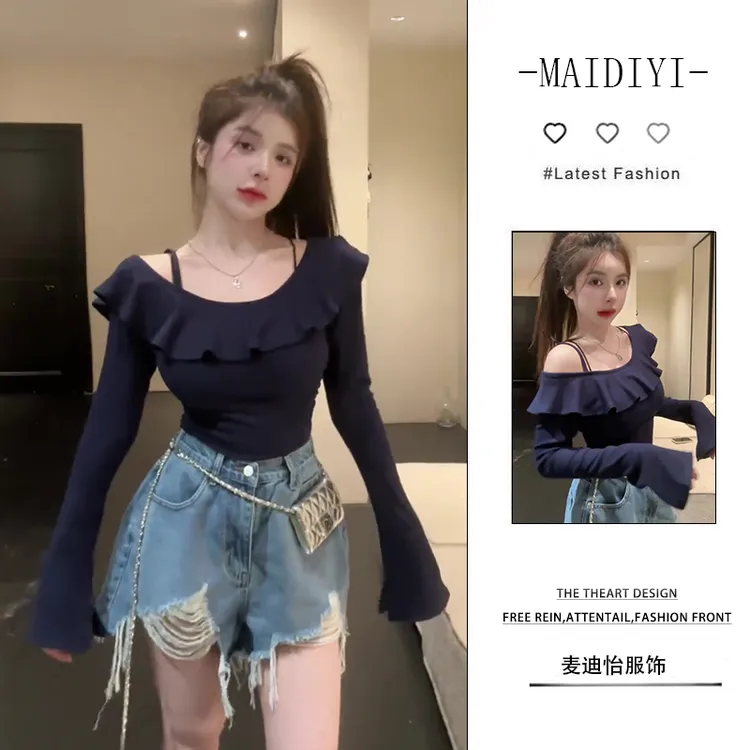 【新款】2025早秋女新款荷叶边斜领露肩长袖t恤女设计感短裤两件套