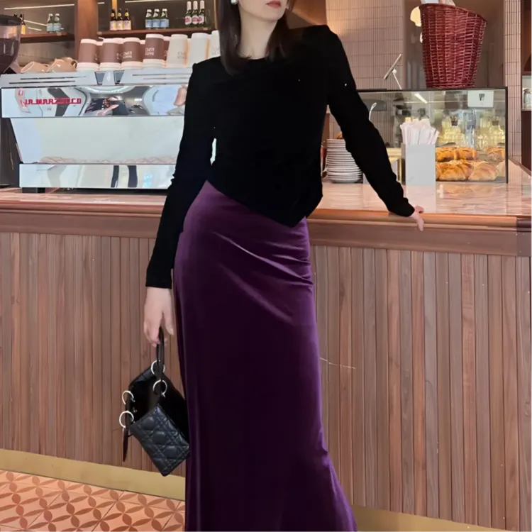 春秋开叉金丝绒黑色半身裙女高腰显瘦时髦设计感复古包臀鱼尾裙