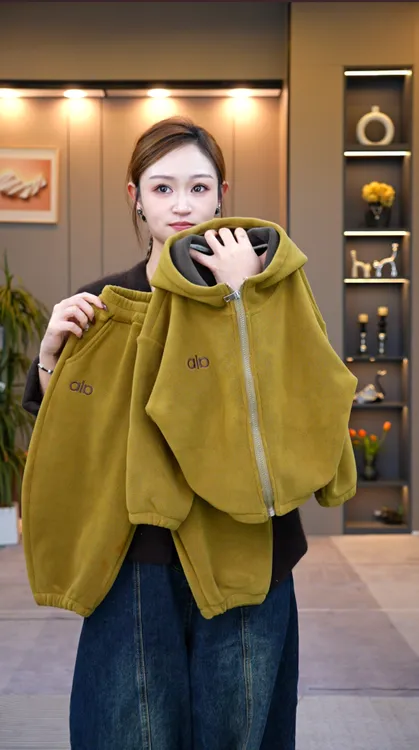 【潮童】加绒加厚儿童秋冬保暖套装韩版男童女童奥利绒俩件套1