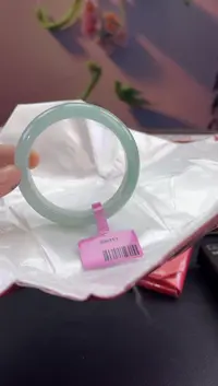 翡翠手镯未镶嵌翡翠手镯