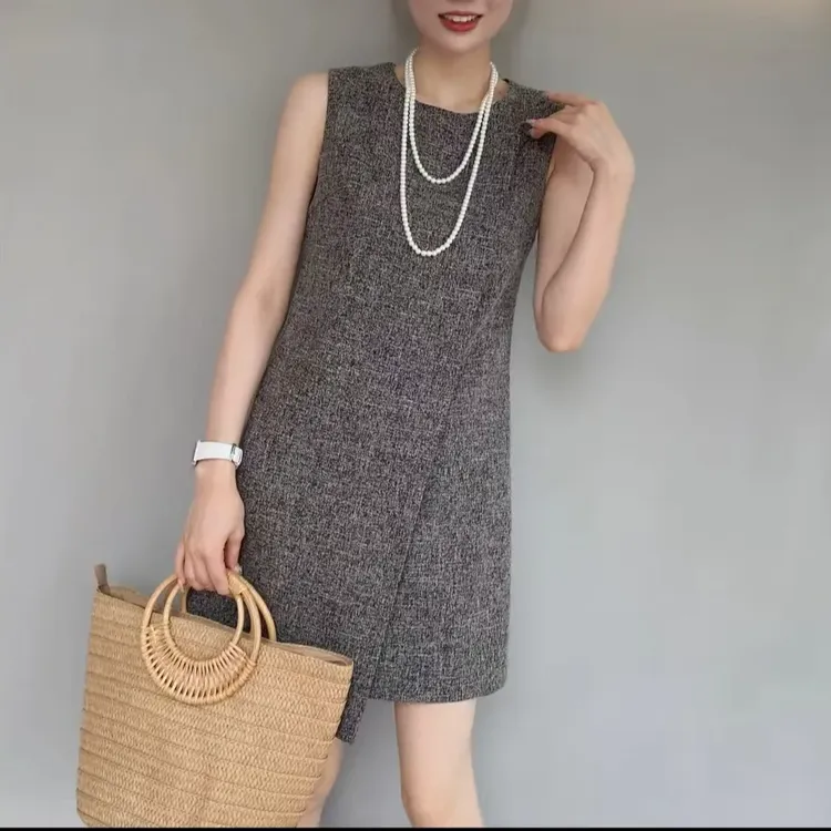 气质小香风连衣裙2025夏季新款A字裙时尚圆领显瘦背心裙女