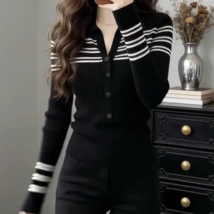 2026春季新款韩系V领条纹针织上衣弹力时尚长袖打底衫大码气质风