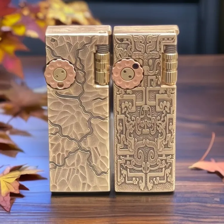 新款升级窄版手工浮雕一体双油仓侧滑黄铜打火机个性经典男士送礼