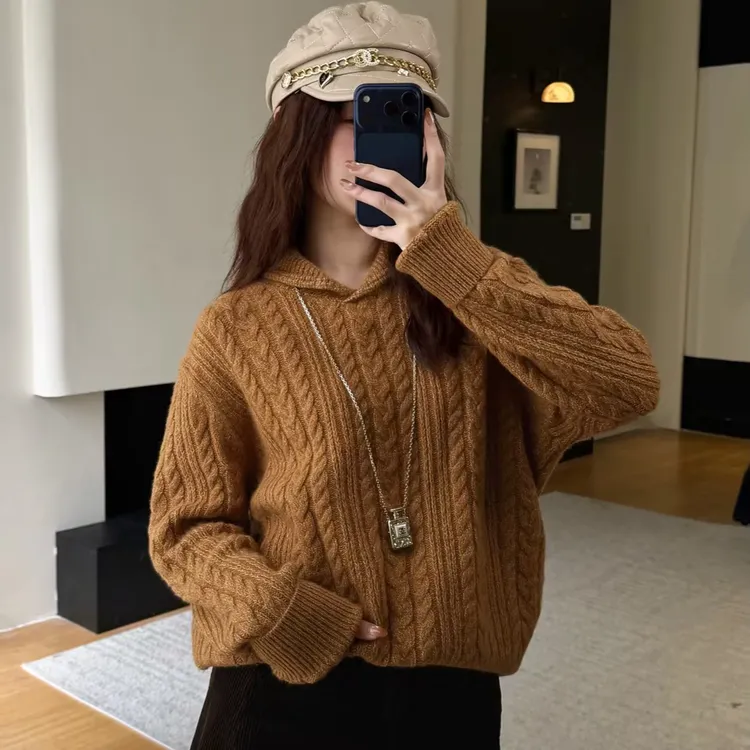 HELA AOMI “枫糖绞花毛衣”绵羊毛75.6%+山羊绒针织衫CY5CC33440