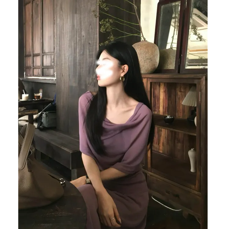 气质斜肩荡领蝙蝠短袖T恤夏季新款宽松显瘦上衣半身裙子两件套装