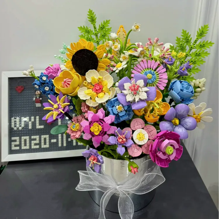 小颗粒益智拼装积木花束永生花女孩简易入门拼图摆件儿童节礼物