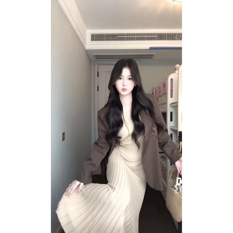 MARIE.COCO秋装搭配一整套装韩系西装连衣裙子2025新款女毛衣长裙