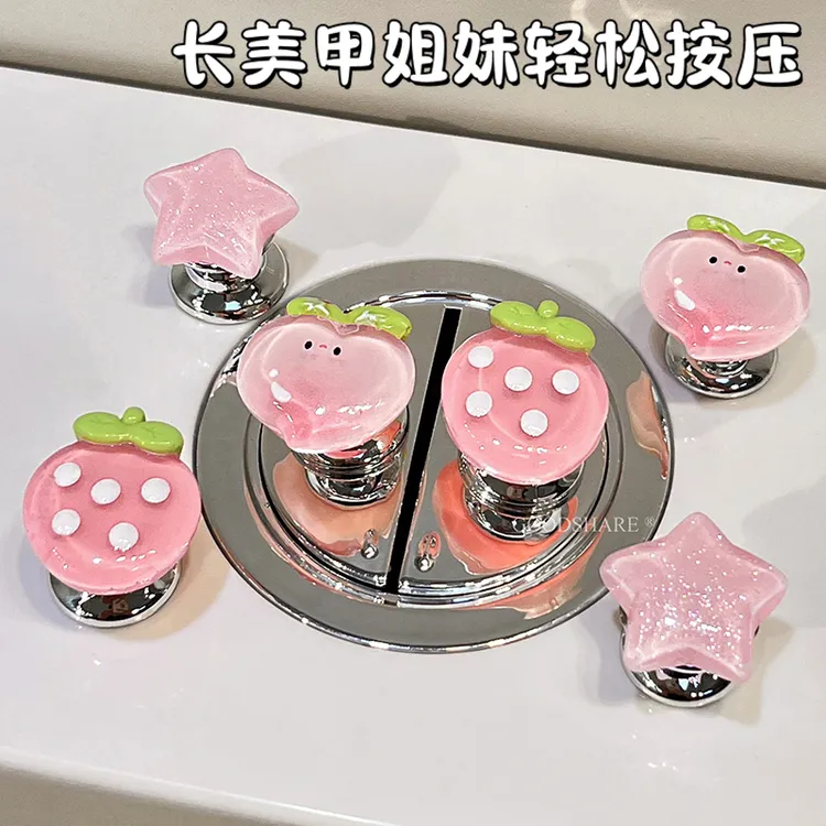 家用马桶按压器按钮可爱卡通高颜值厕所冲水开关长美甲专用辅助器