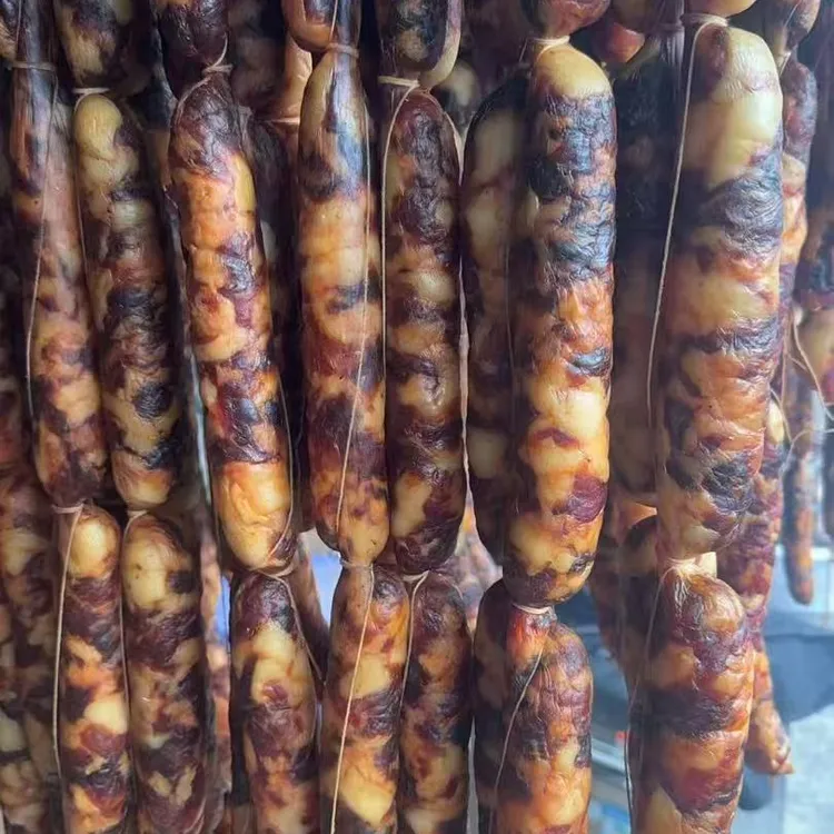 麻辣烟熏腊肠云南农家猪肉腊味香肠1500g