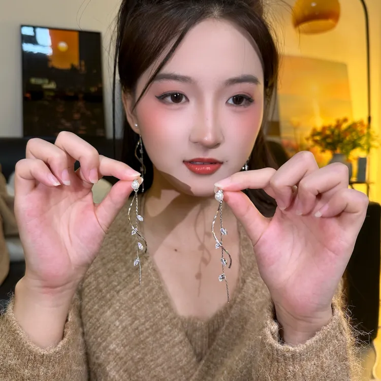 铜合金耳饰 珍珠流苏锆石耳饰ins一款两戴小众轻奢显脸小耳环