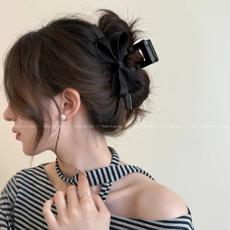 黑色蝴蝶结交叉抓夹女甜美高级感后脑勺盘发发夹夏天百搭夹子发饰