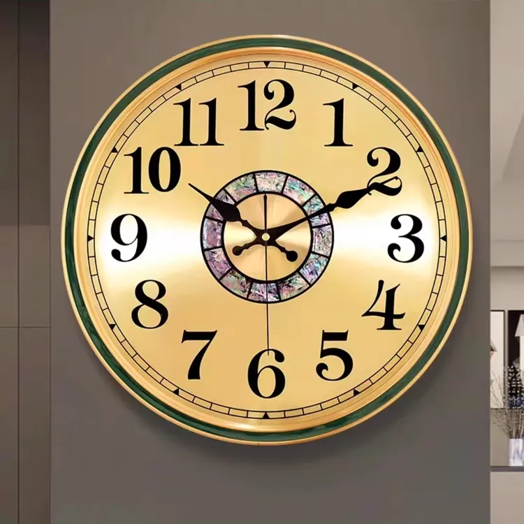 轻奢简约风高档黄铜挂钟客厅家用时尚圆形挂墙时钟表免打孔石英钟