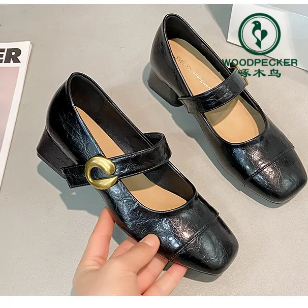 啄木鸟法式春季2025气质新款玛丽珍单鞋女中跟浅口韩版粗跟软皮