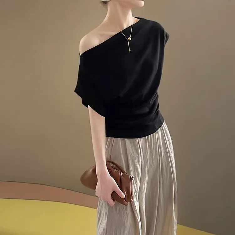 高级感黑色一字领T恤女夏气质百搭露肩短袖慵懒斜肩收腰褶皱上衣