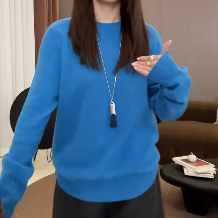 【瓦尔登湖】软糯克莱因蓝舒适百搭长袖毛衣LK2508446