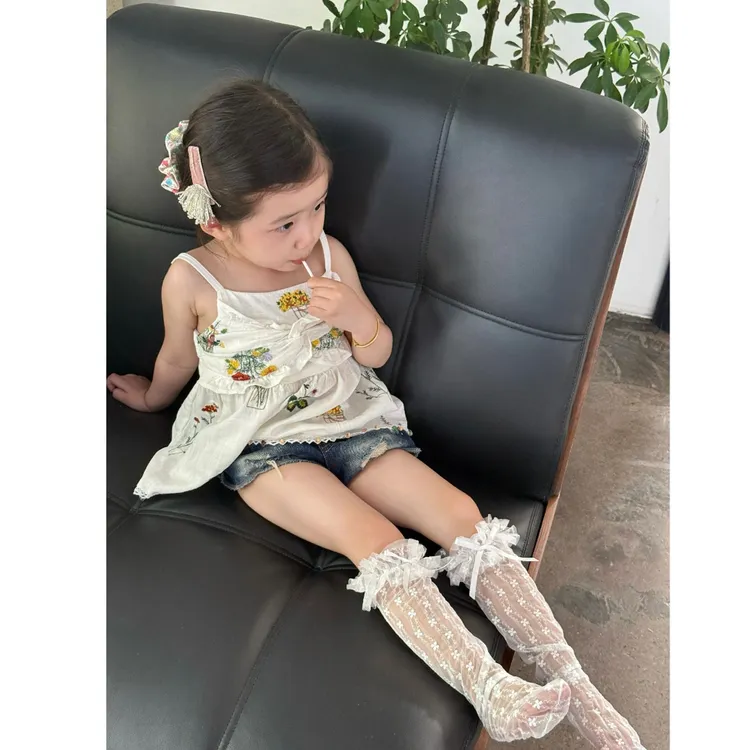 壹妈韩版童装女童夏装套装儿童洋气刺绣花边吊带背心上衣牛仔短裤