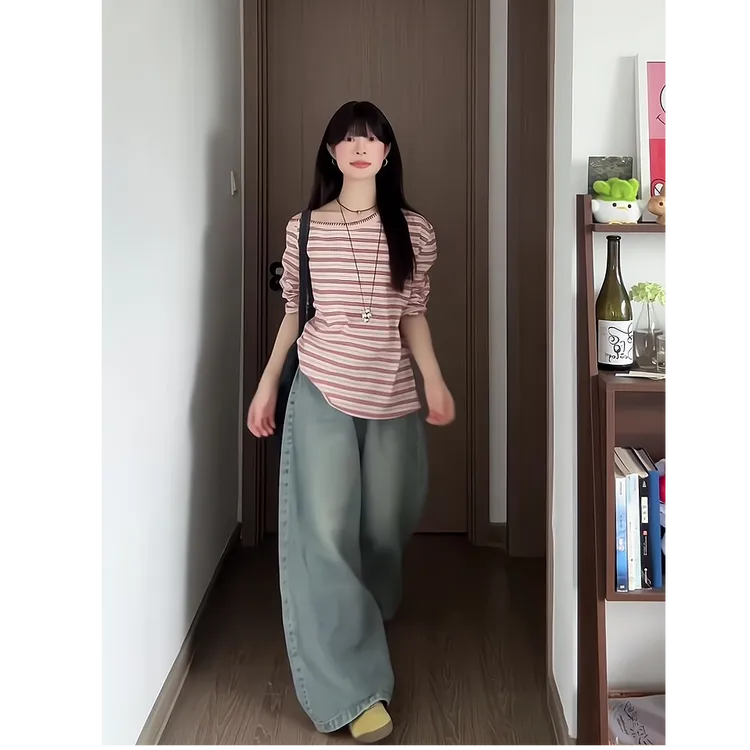 甜辣红色条纹斜肩T恤女2025秋休闲长袖露肩针织衫上衣直筒牛仔裤