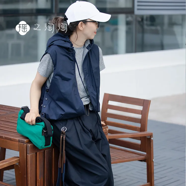 瑶之淘淘斗篷式棉花马甲背心连帽拉链款外套