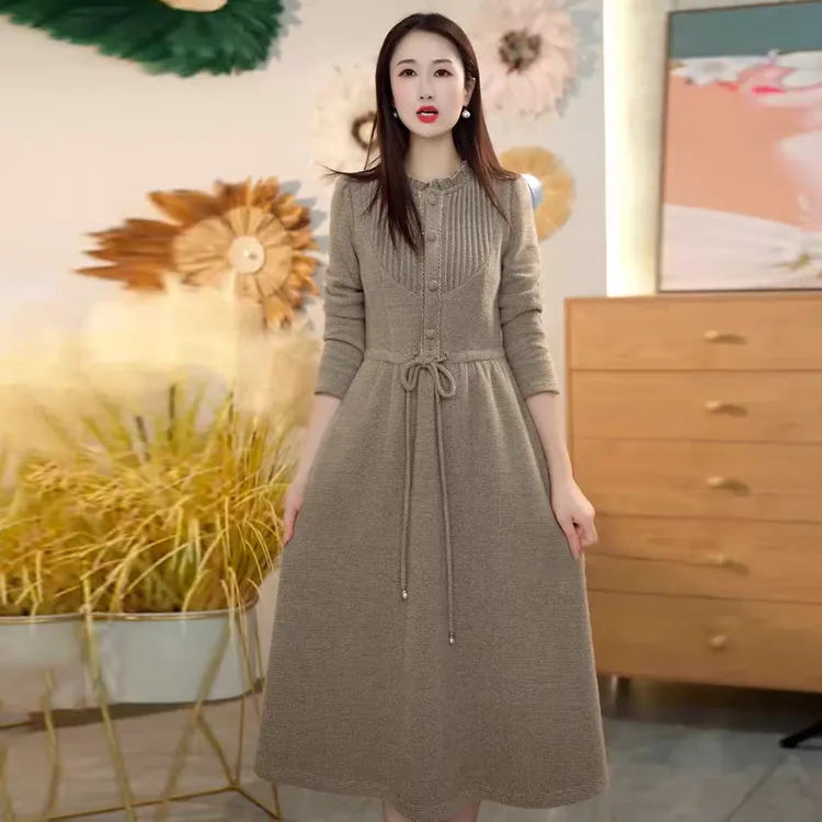 洋气雪花绒连衣裙2025秋冬新款女装时尚气质显瘦百搭优雅简约裙子