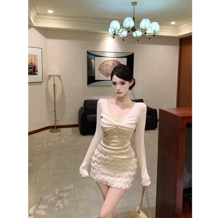 温柔纯欲交叉蕾丝拼接长袖打底针织衫上衣人鱼闪片包臀半身裙套装