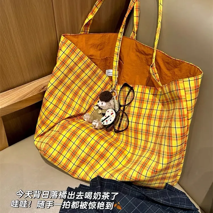 小众复古格纹帆布包包女韩系便捷通勤大容量腋下包双面单肩手提包