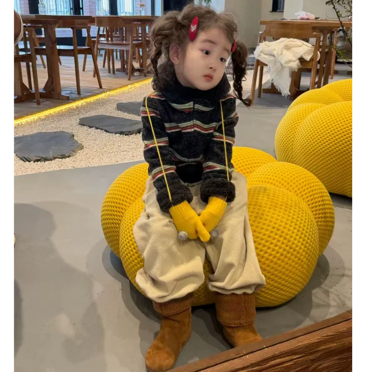 甜小七女童2025冬季新款韩版休闲条纹毛毛连帽衫一体绒休闲裤套装