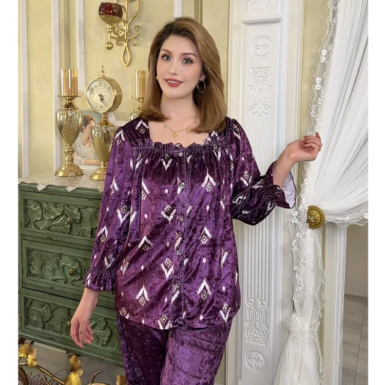 Farnaz品牌{原创设计}民族风方领金丝绒家居服套装