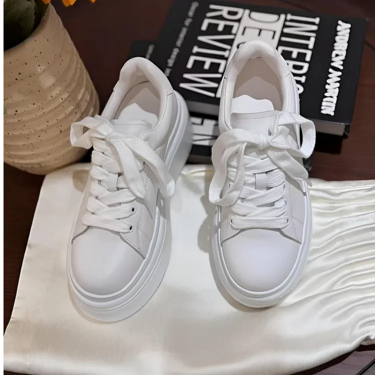 2025新款时尚松糕厚底增高小白鞋0728