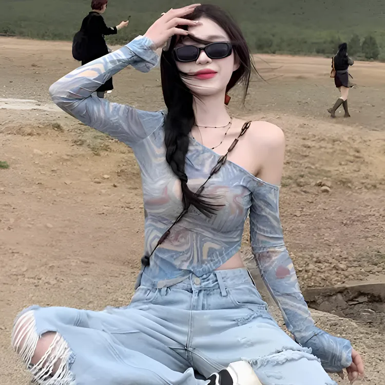 美式复古网纱印花不规则长袖防晒T恤女夏季薄款修身辣妹斜肩上衣