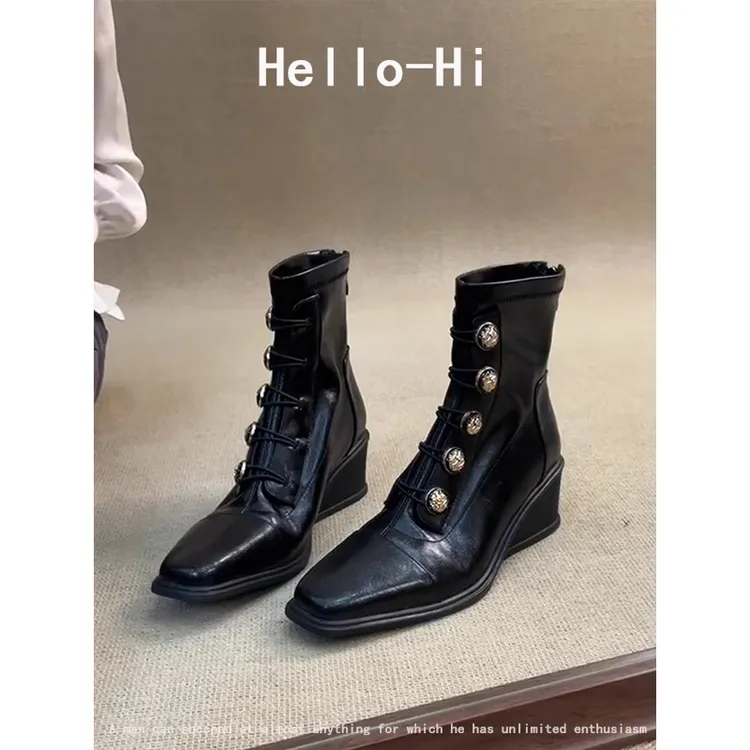 牛皮版~复古方头短靴女秋冬新款英伦风内增高瘦瘦靴后拉链马丁靴