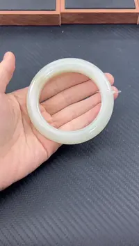 和田玉手镯未镶嵌且末金山微色差58+手镯M