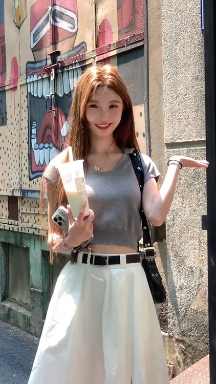 韩系小个子穿搭女夏季灰色u领针织正肩短袖t恤高腰显瘦A字半身裙