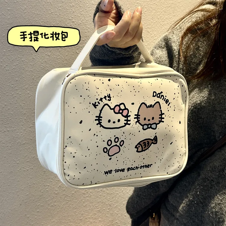 化妆包女外出便携式2025新款化妆品化妆刷收纳包大容量分区洗漱包