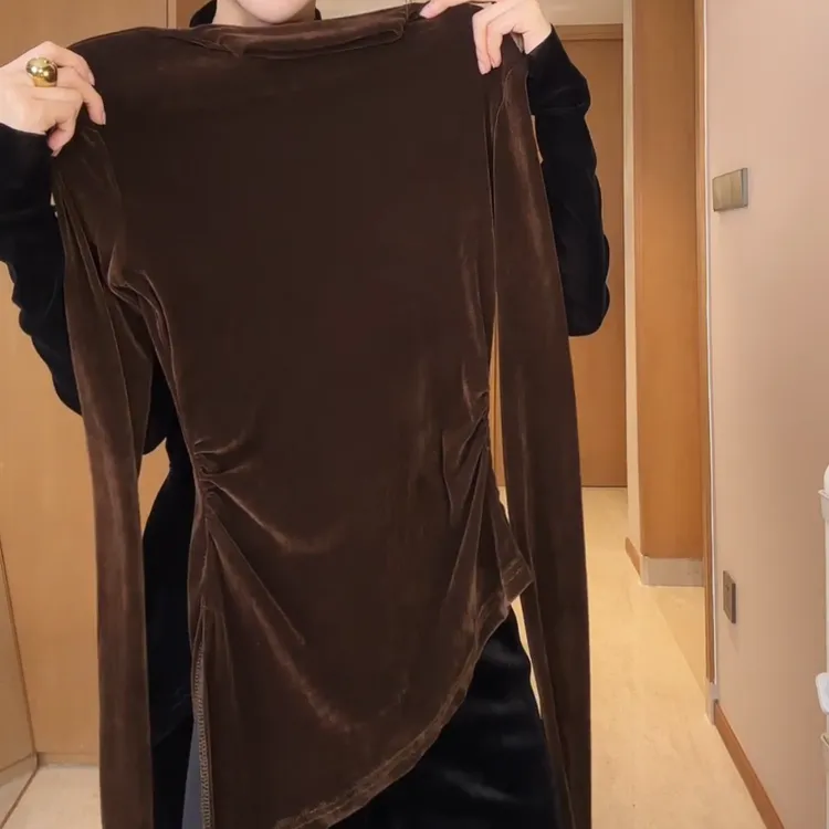 【暮色山谷】冬季2025轻奢高级气质高级感气质上衣LK2507987