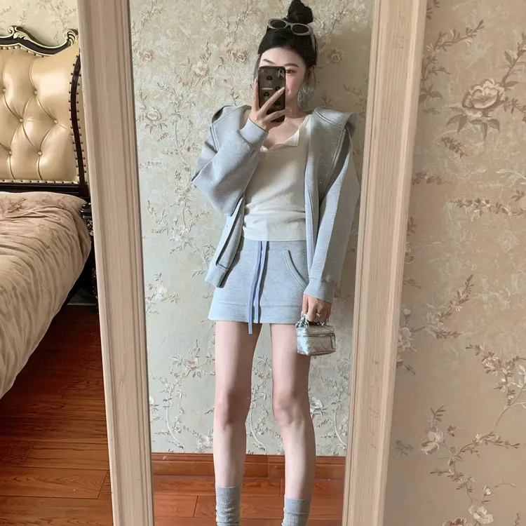 慵懒风连帽休闲运动卫衣套装女高腰短裤两件套小个子秋季小众设计