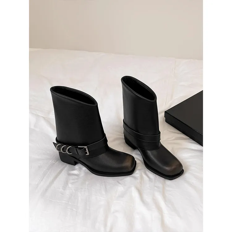 牛皮版~复古感马丁靴方头擦色靴子女金属扣粗跟套筒皮带扣西部靴