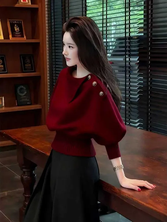 2025新款秋冬时尚轻熟气质淡人高知穿搭氛围感巨好看酒红针织上衣