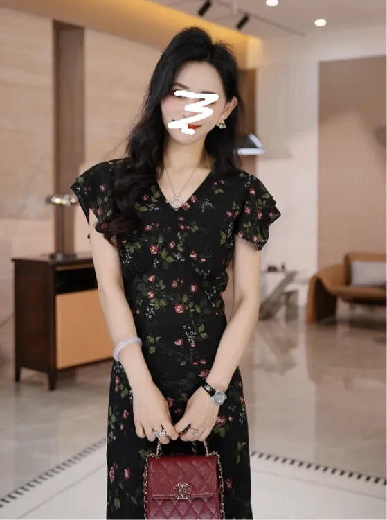 【暗夜玫瑰V领】2025夏季新款显瘦优雅气质收腰法式连衣裙3190#