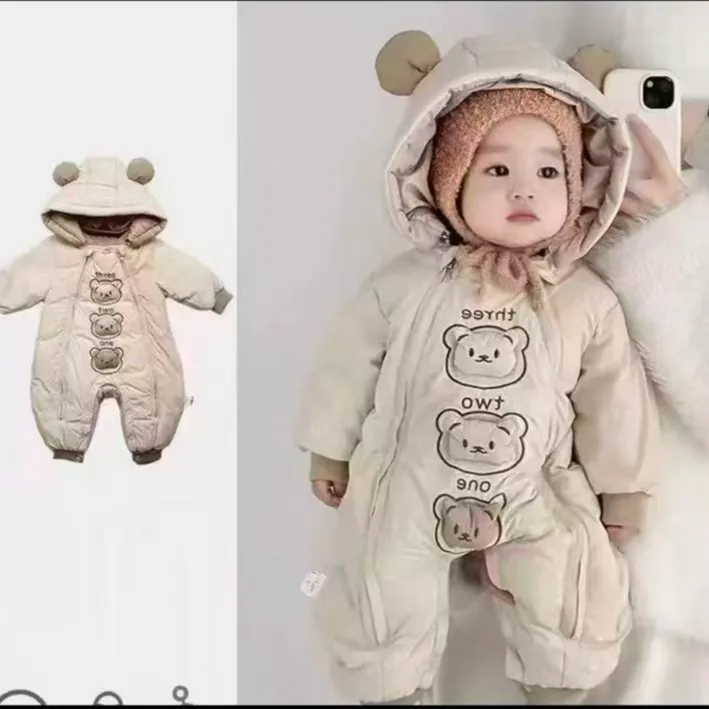 婴幼儿衣服冬季连体衣可爱小熊女宝爬爬服保暖加厚哈衣外出抱衣潮